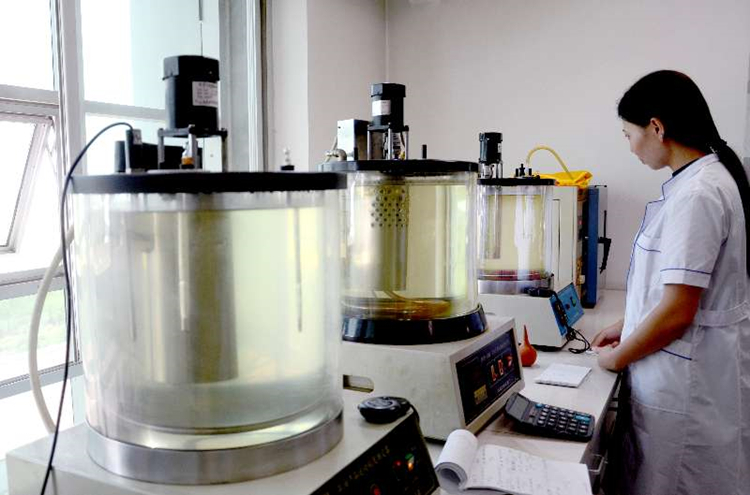 賽航抗磨液壓油運動粘度測定